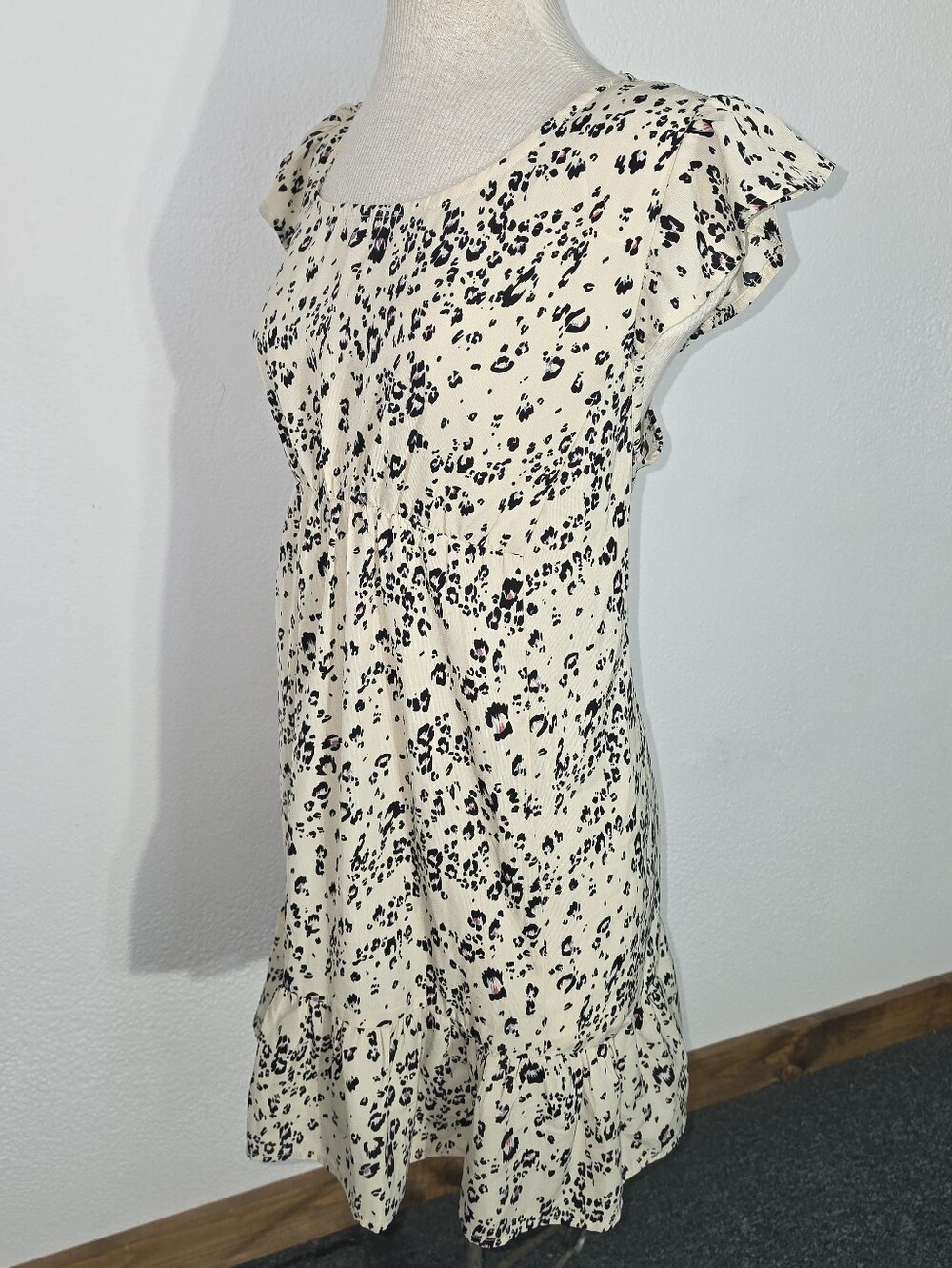 Umgee Dress Cream Leopard-Print Flutter-Cap Sleeve Dress Cream Size L - Picture 9 of 16